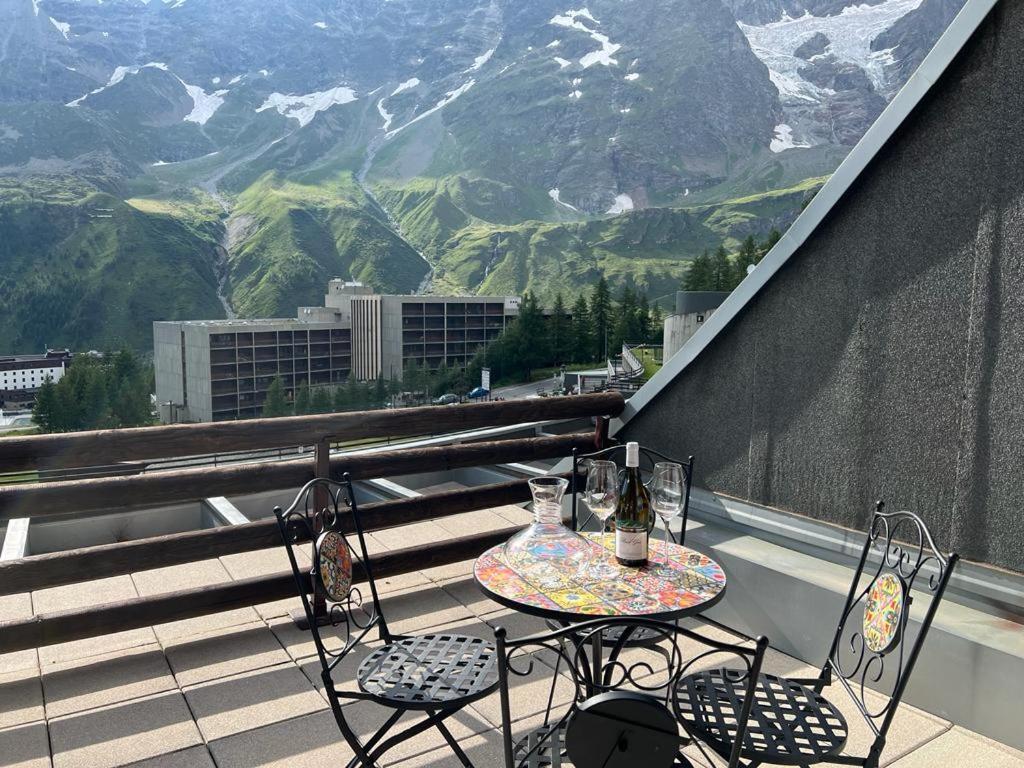 Cervinia - Matterhorn Apartments Бройл-Червиня Екстериор снимка