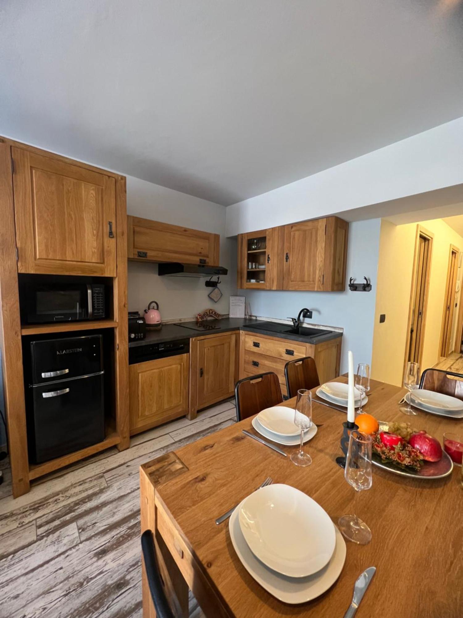 Cervinia - Matterhorn Apartments Бройл-Червиня Екстериор снимка