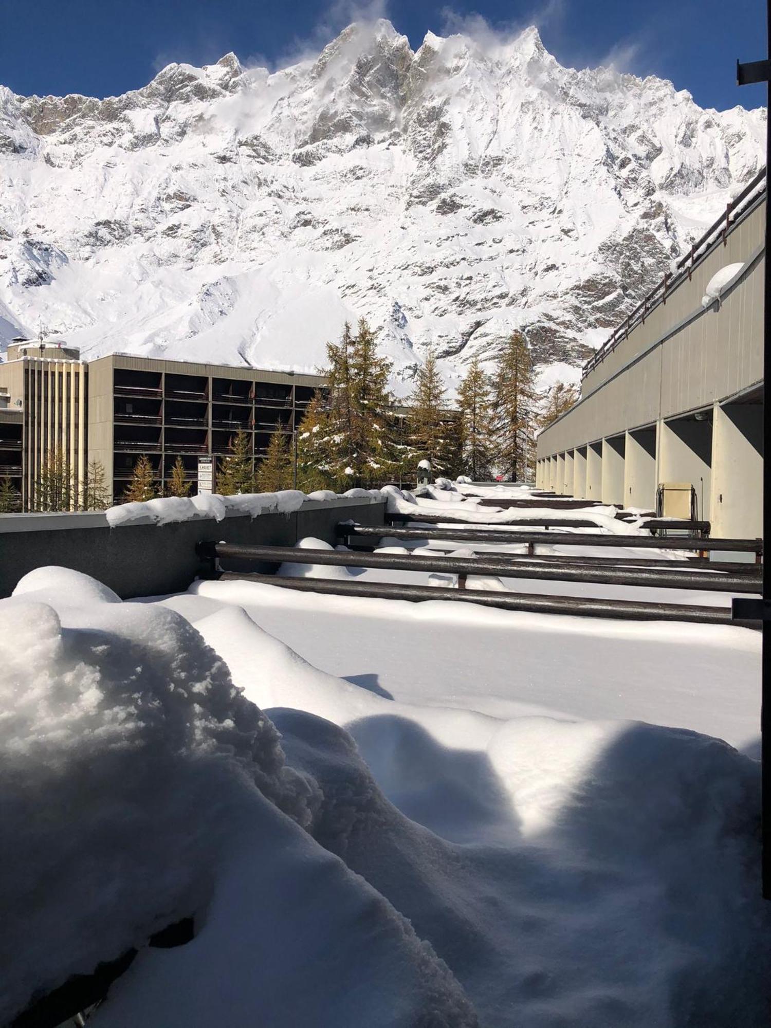 Cervinia - Matterhorn Apartments Бройл-Червиня Екстериор снимка