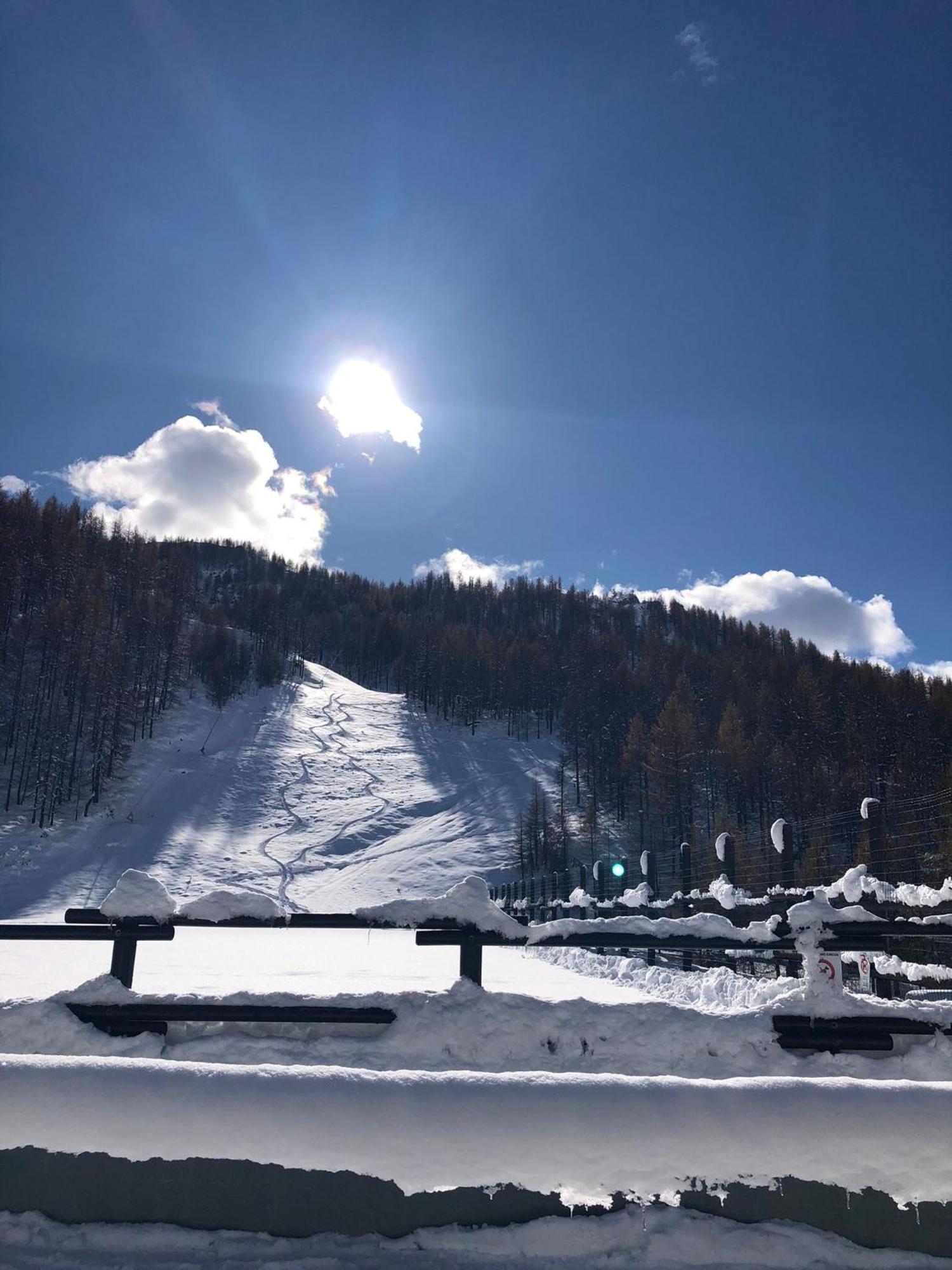 Cervinia - Matterhorn Apartments Бройл-Червиня Екстериор снимка